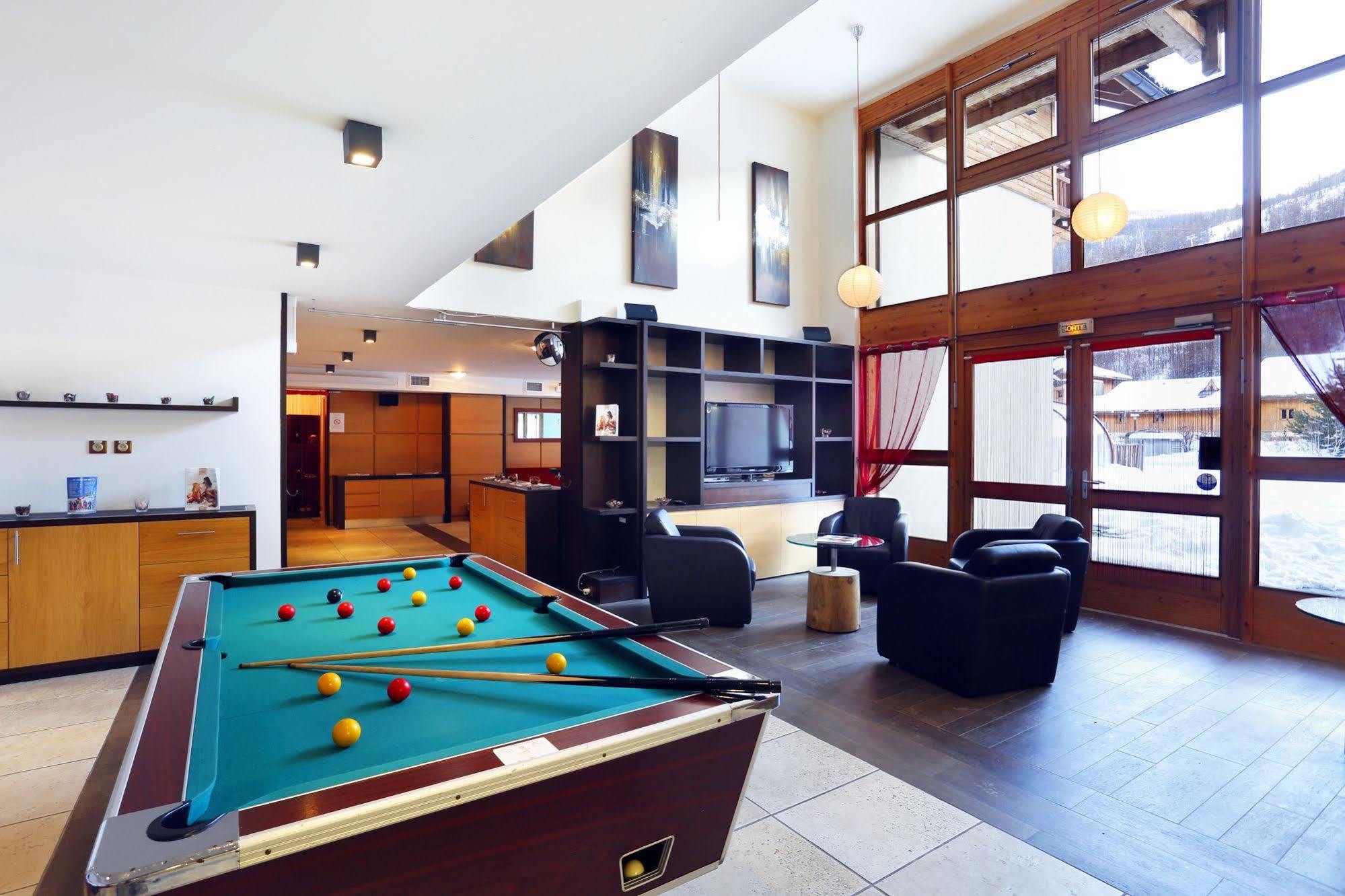 Residence Nemea L'Adret Saint-Chaffrey Ngoại thất bức ảnh