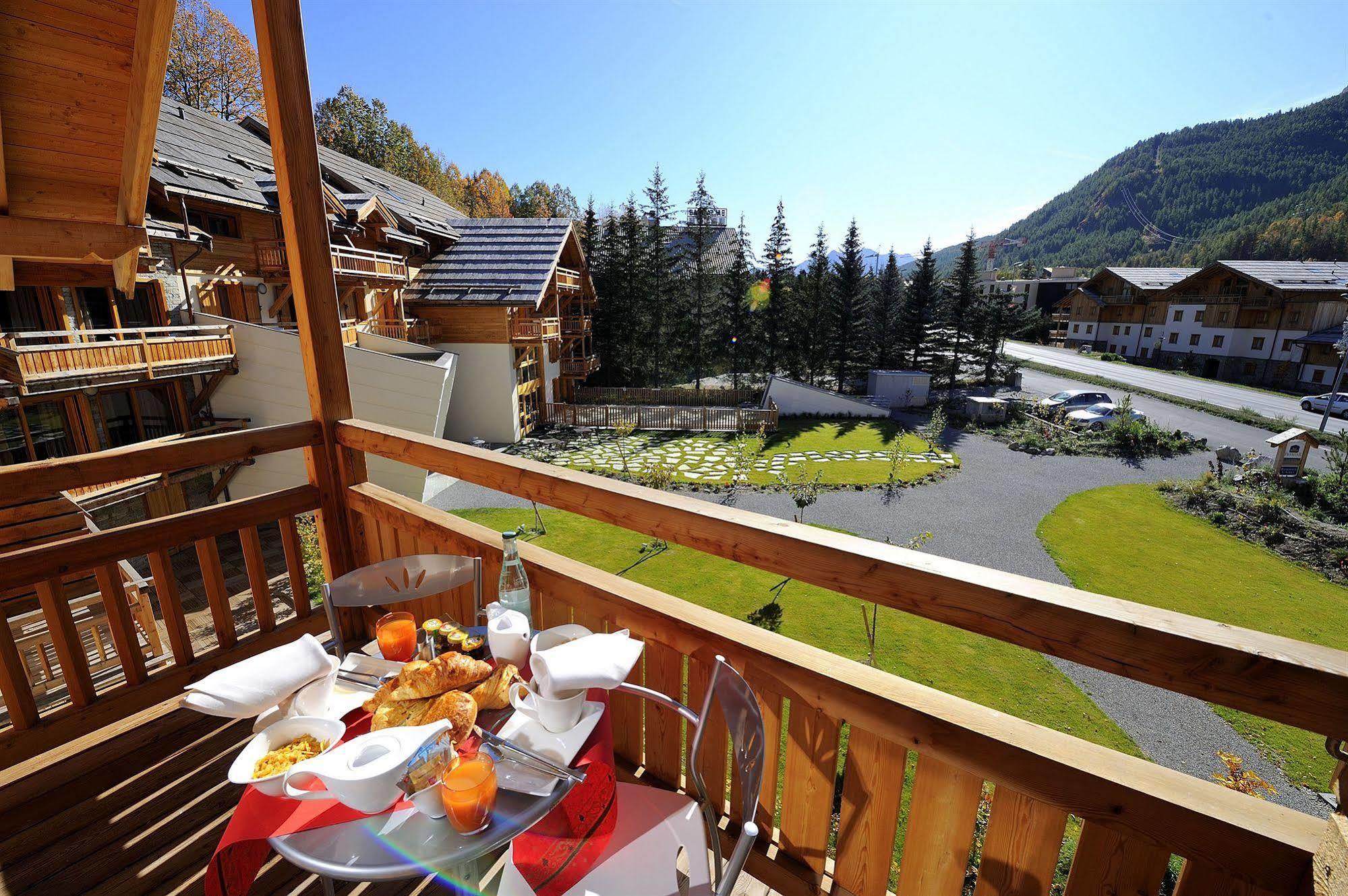 Residence Nemea L'Adret Saint-Chaffrey Ngoại thất bức ảnh