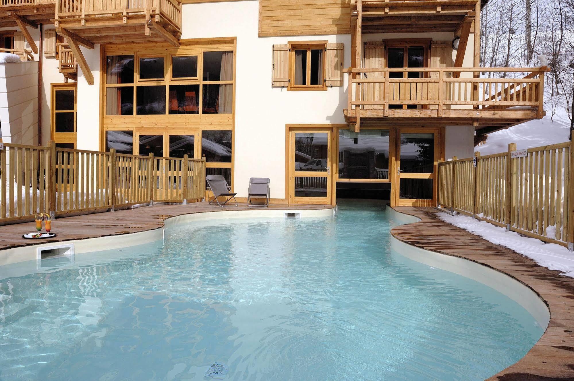 Residence Nemea L'Adret Saint-Chaffrey Ngoại thất bức ảnh